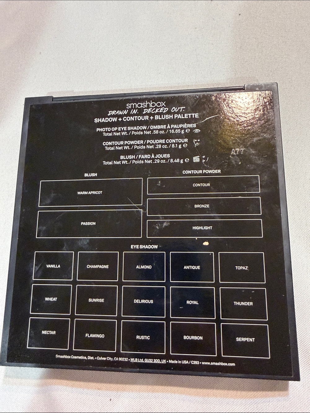 Assorted eyeshadows - Picture 3 of 15